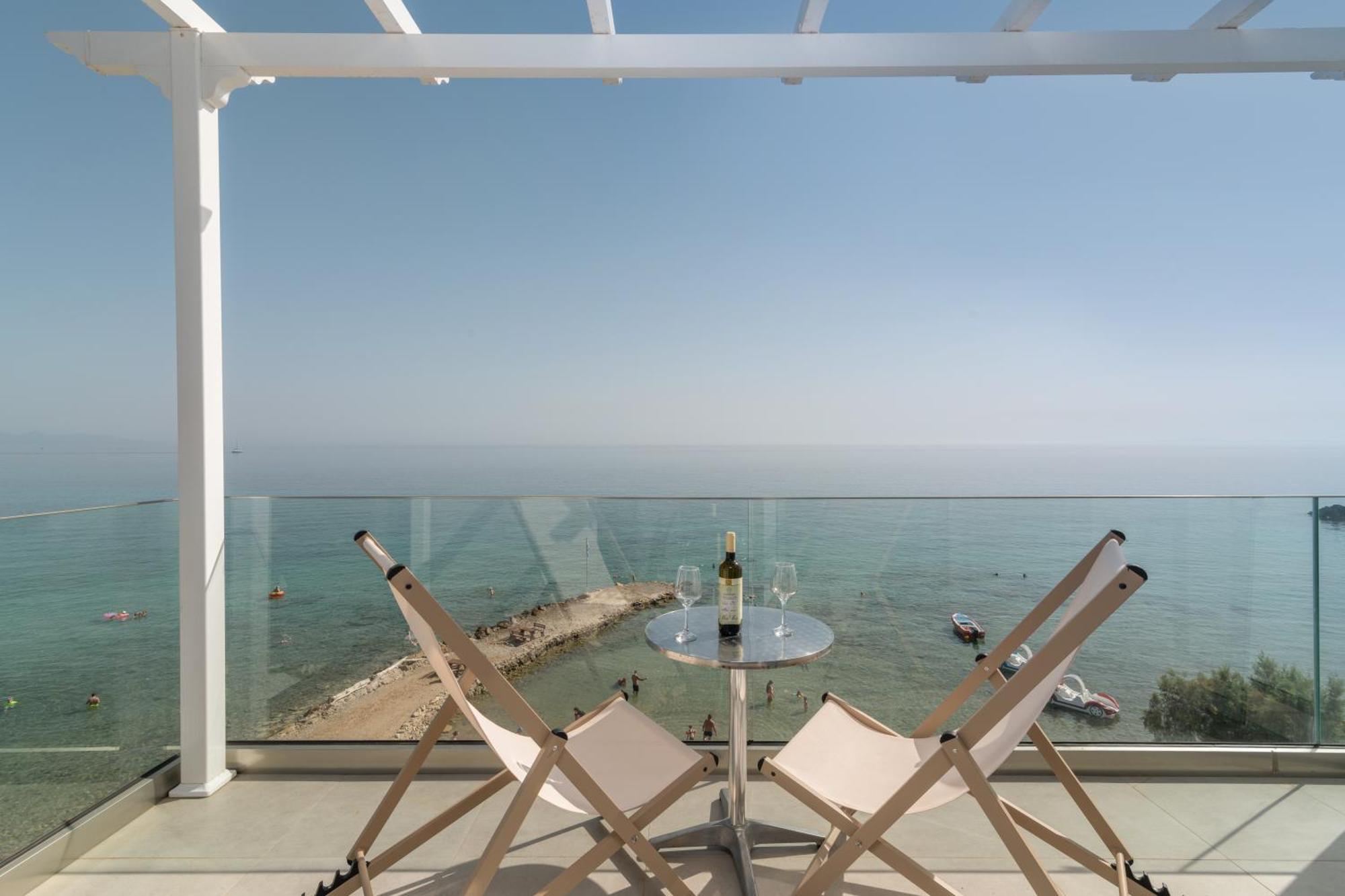 Golden Coast Resort Kypseli Exteriör bild